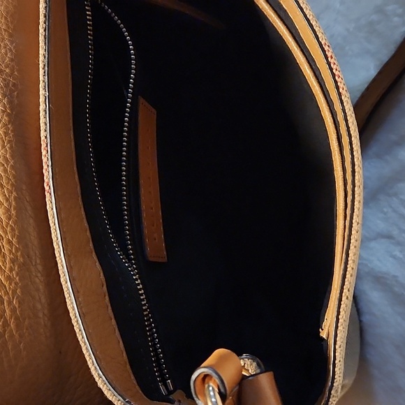 Burberry bag - Picture 9 of 13